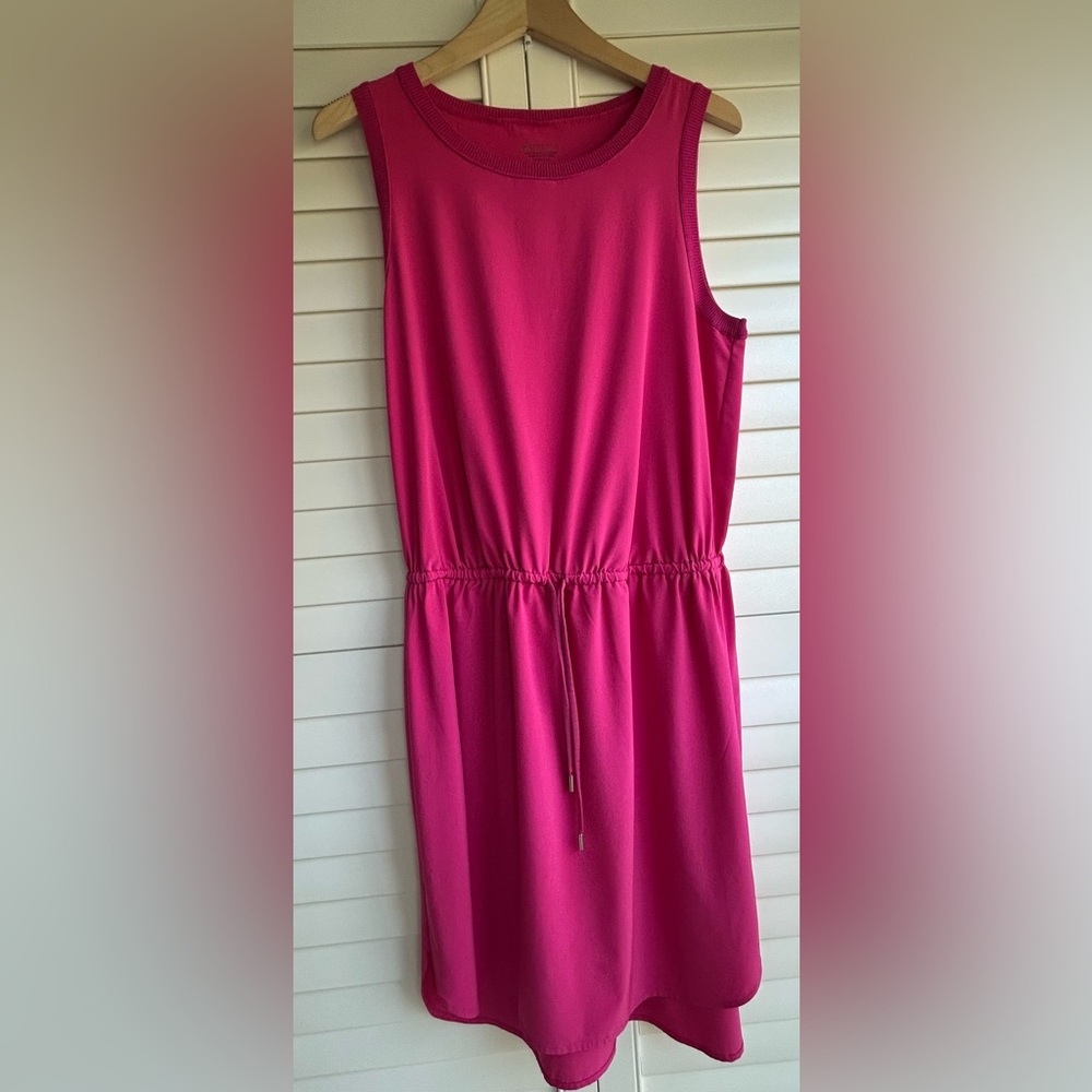 Athleta Rincon Dress in salvia pink size medium